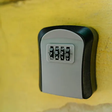 Kis-duna Lak Apartment